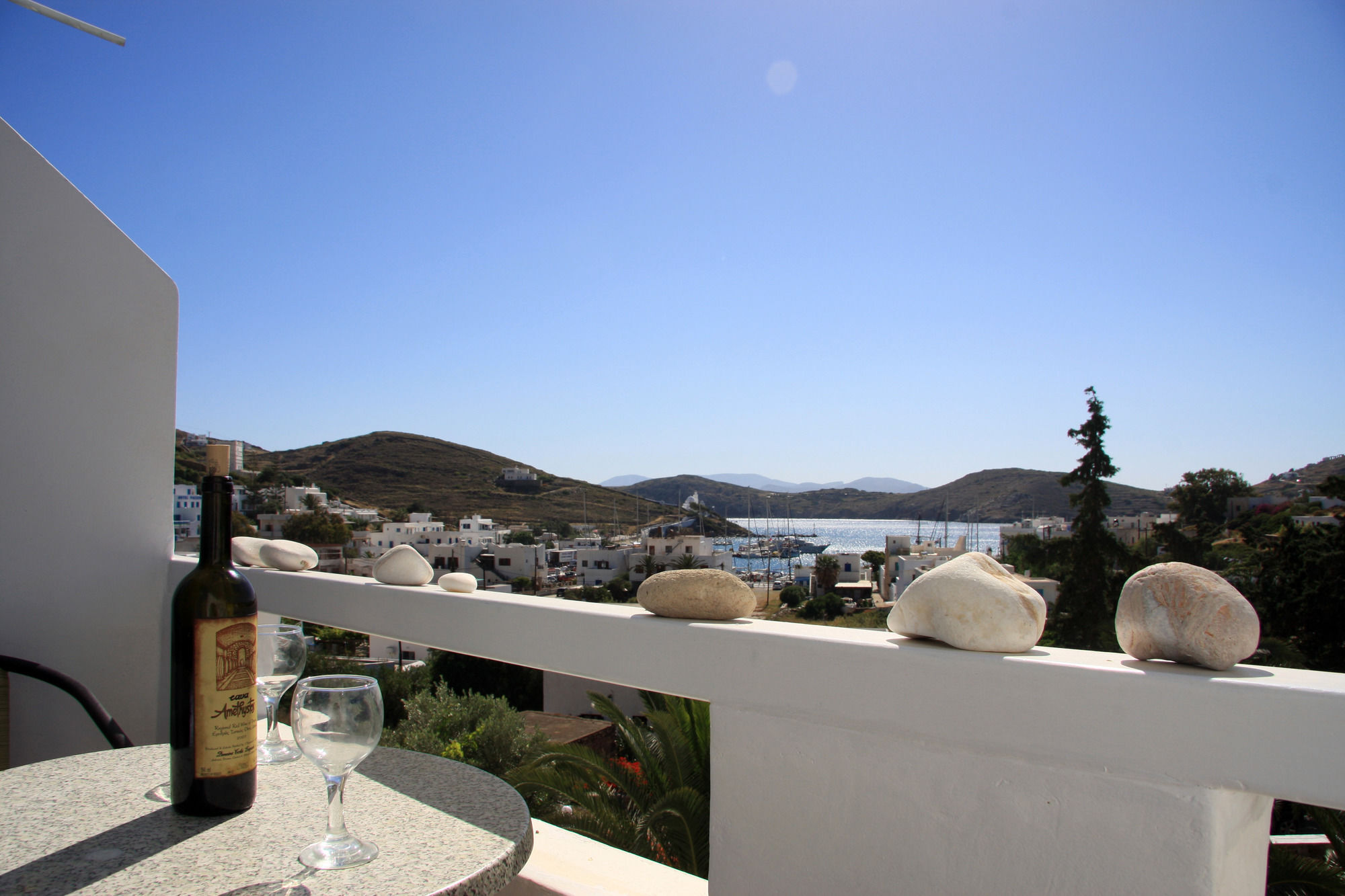 Armadoros Hotel / Ios Backpackers Exterior foto